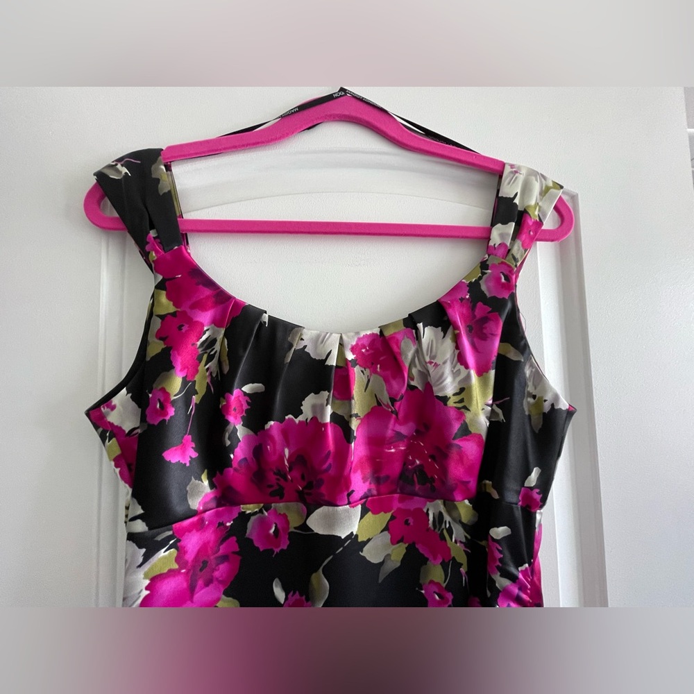 EUC! Maggy London Floral Midi Dress Sleeveless Scoop Neck - Picture 4 of 11